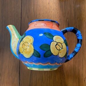 Hand painted teapot 🫖